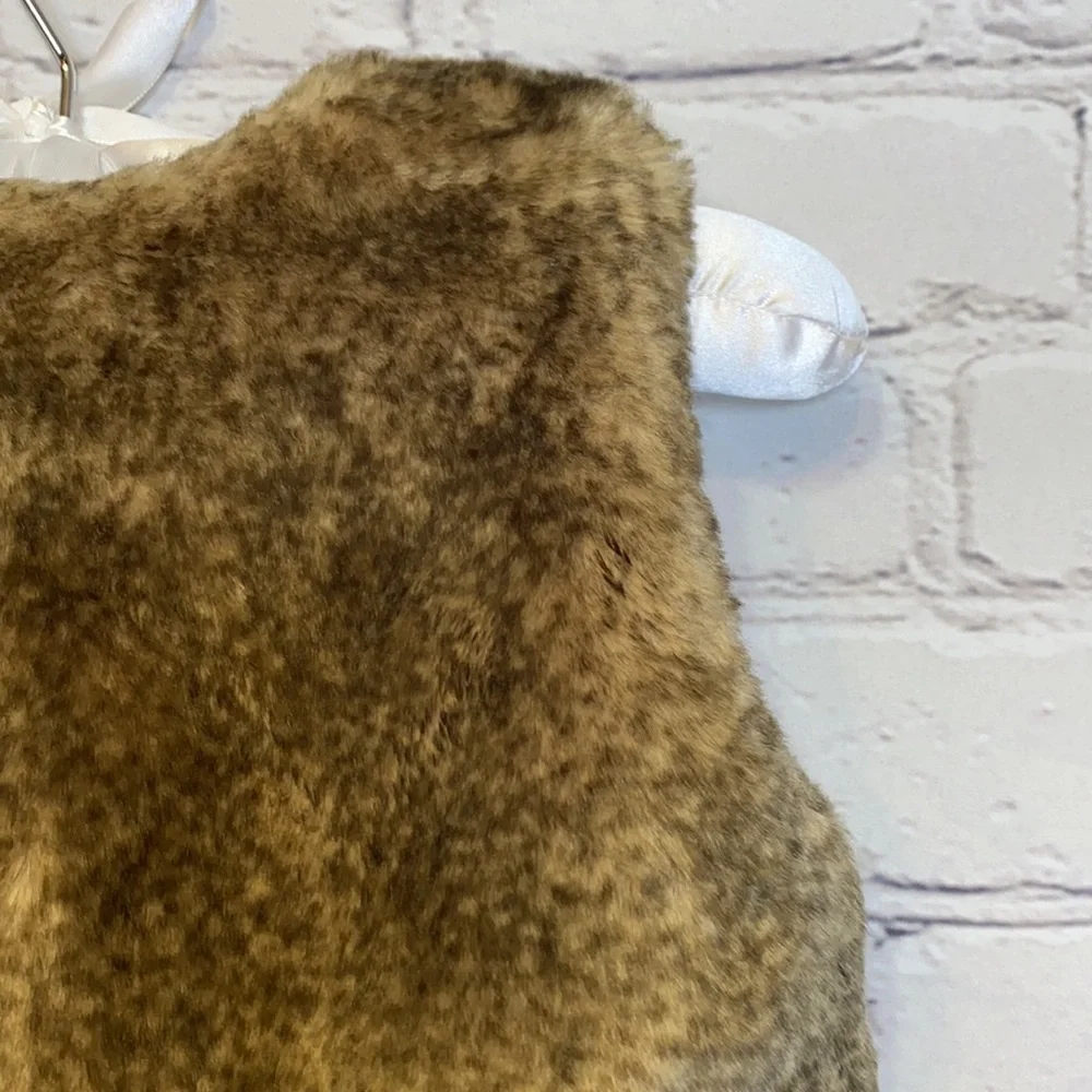 Old Navy Fur Vest Size 5T